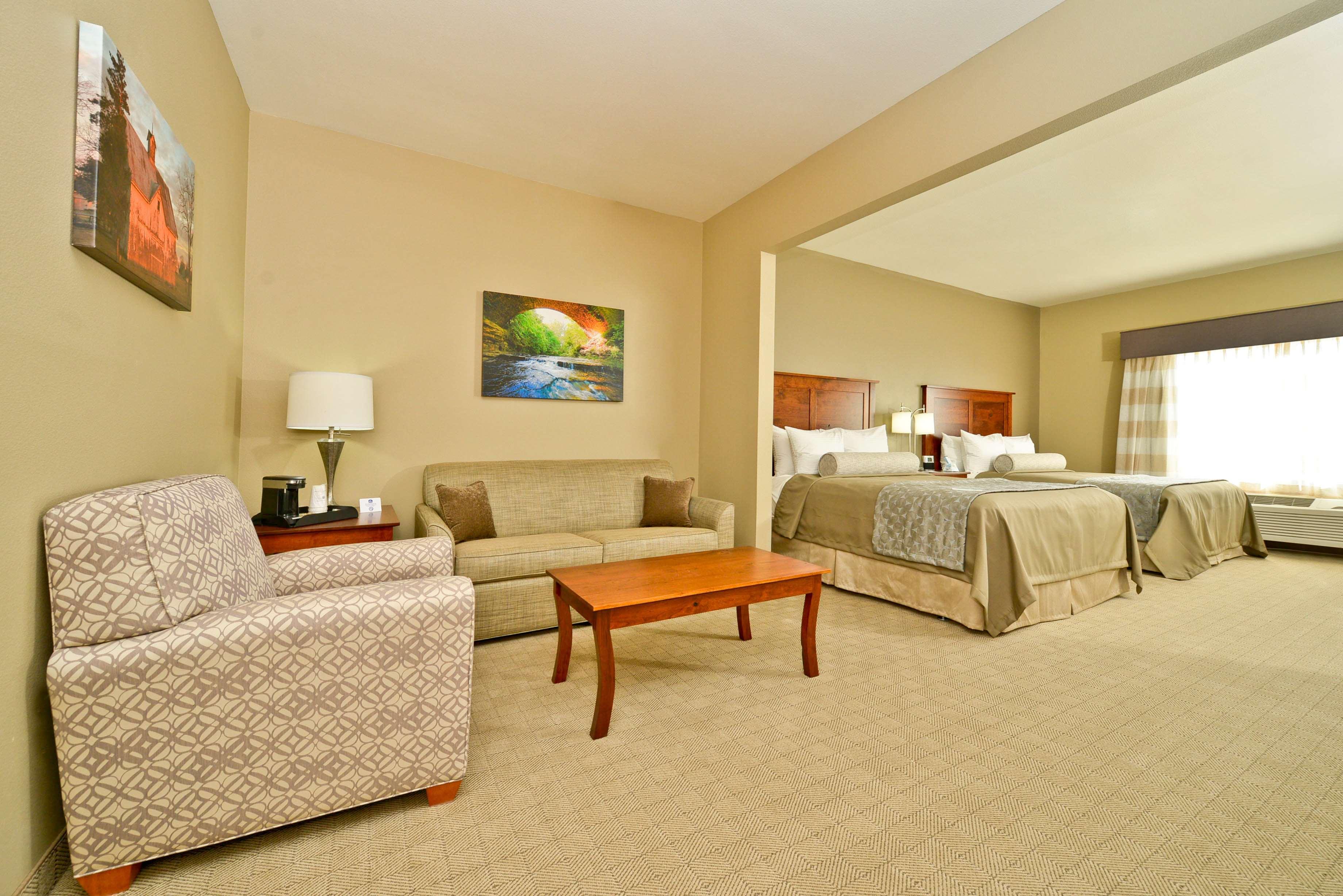 Best Western Plus Green Mill Village Hotel & Suites Arcola Εξωτερικό φωτογραφία
