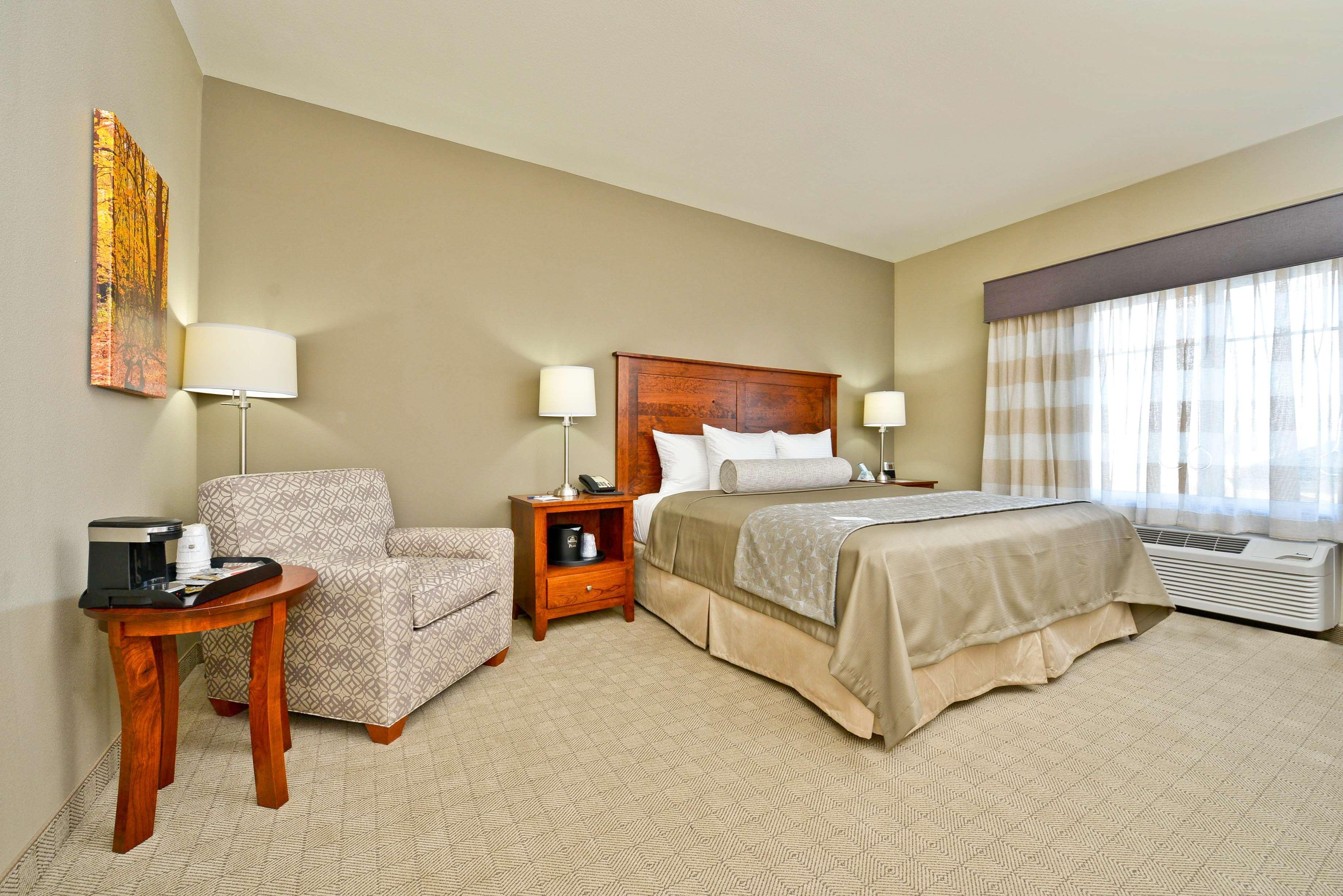 Best Western Plus Green Mill Village Hotel & Suites Arcola Εξωτερικό φωτογραφία