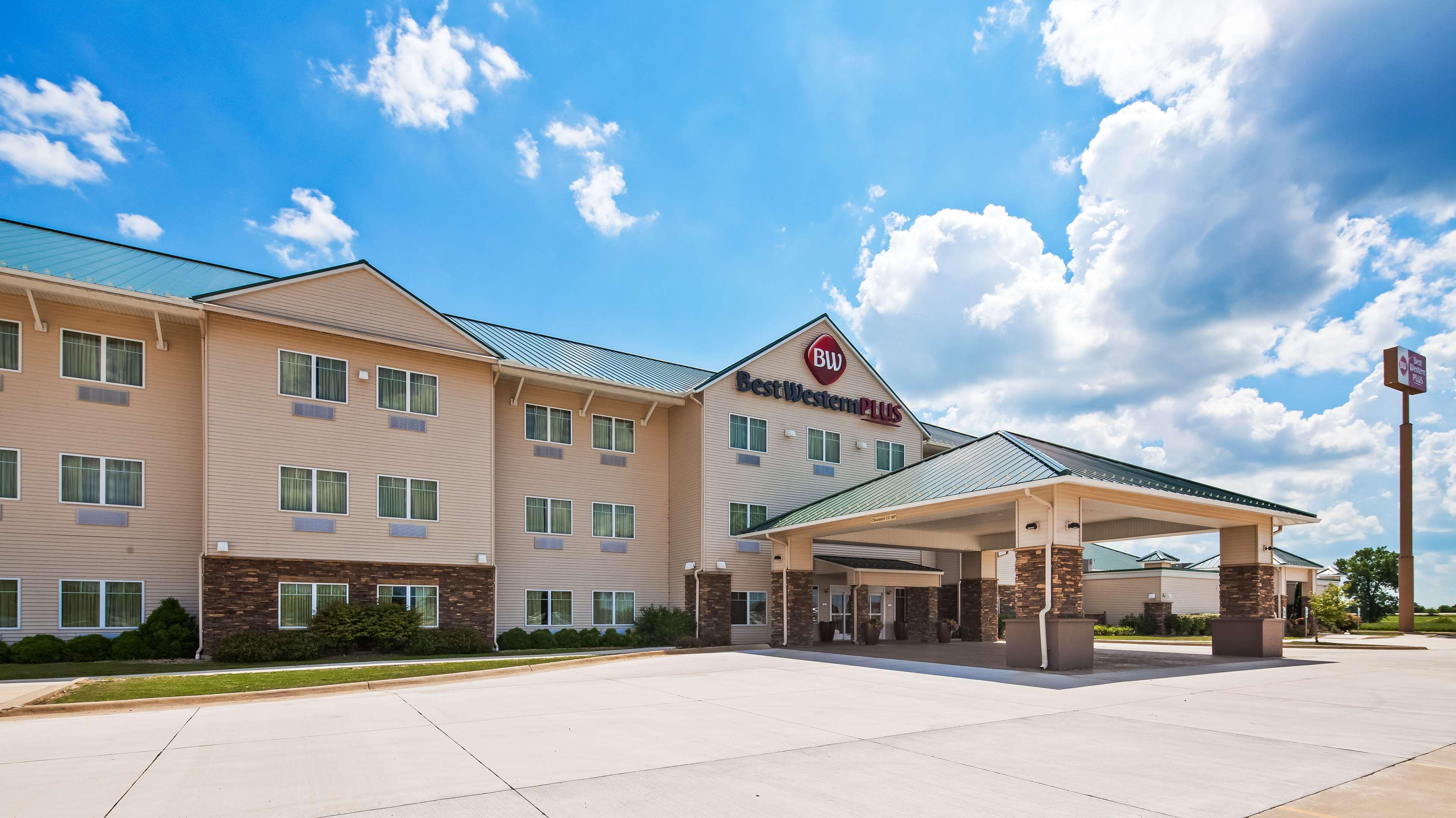 Best Western Plus Green Mill Village Hotel & Suites Arcola Εξωτερικό φωτογραφία